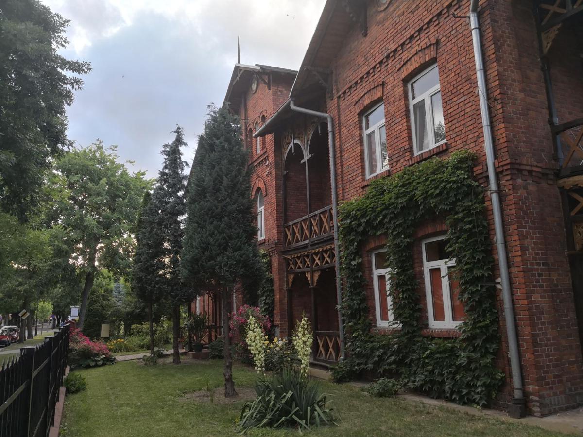 Hôtel Osrodek Wypoczynkowy Janowka à Ciechocinek Extérieur photo